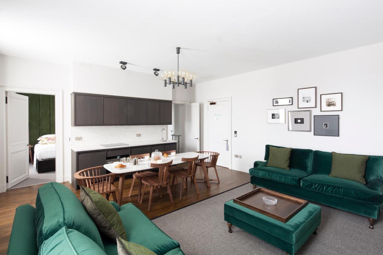 슈발 디 에든버러 그랜드 아파트 호텔 외부 사진 The interior of a typical apartment at The Gate